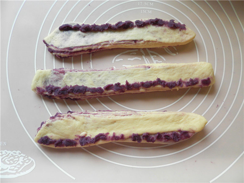 Steps for Making Purple Sweet Potato Rose Bread