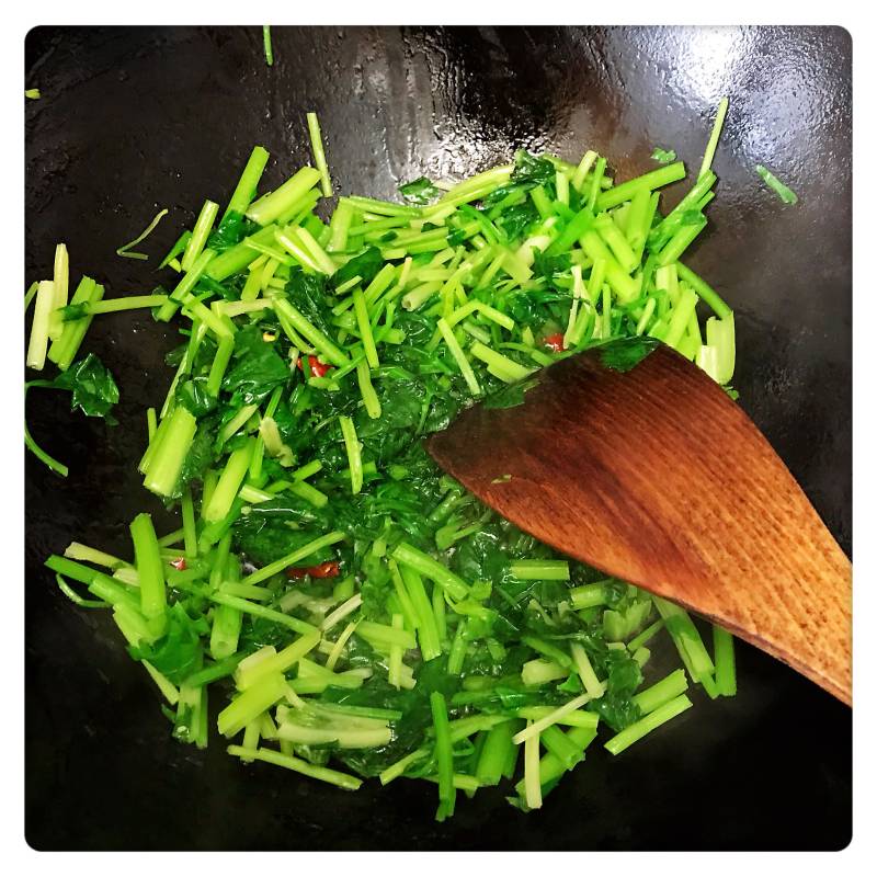 Steps to Make Celery and Potato Slices