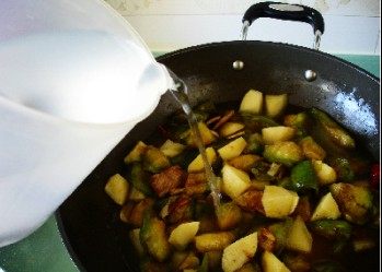 Steps to Cook Eggplant and Potato Stew