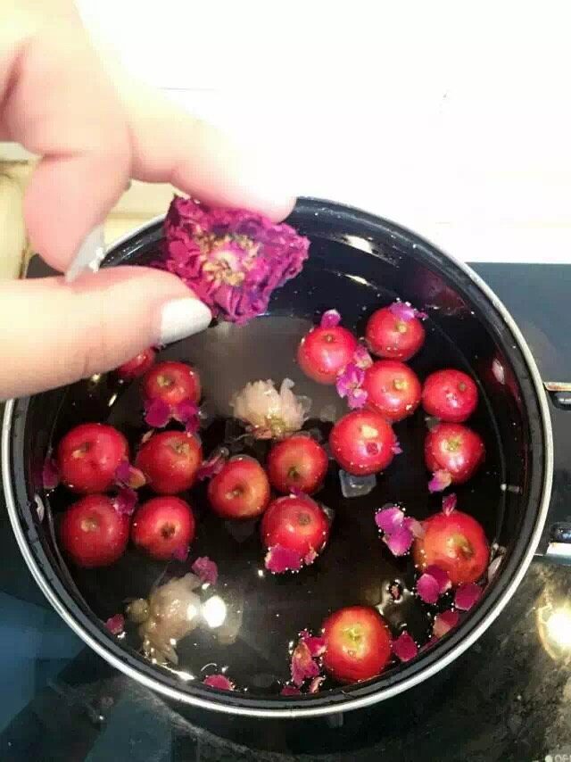 Steps to make Rose Hawthorn Tea