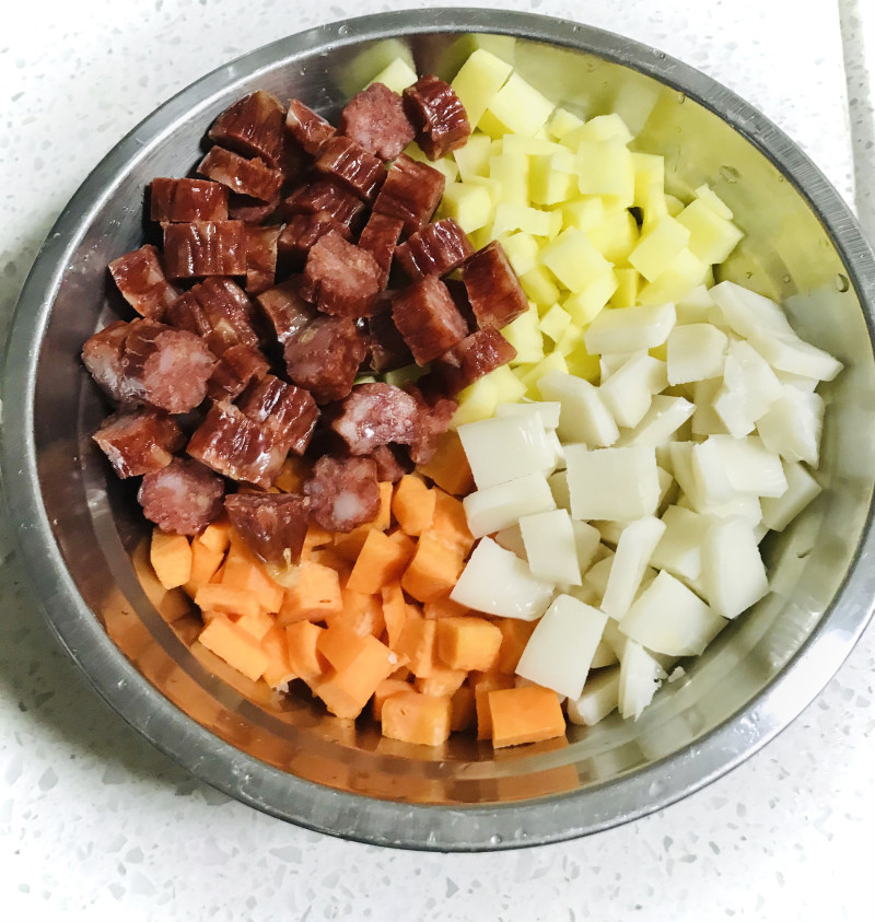 Steps to Make Steamed Rice Cake with Chinese Sausage and Mixed Vegetables