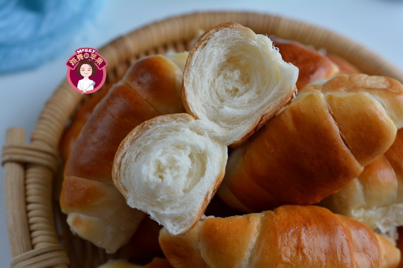 Polish Croissant Bread