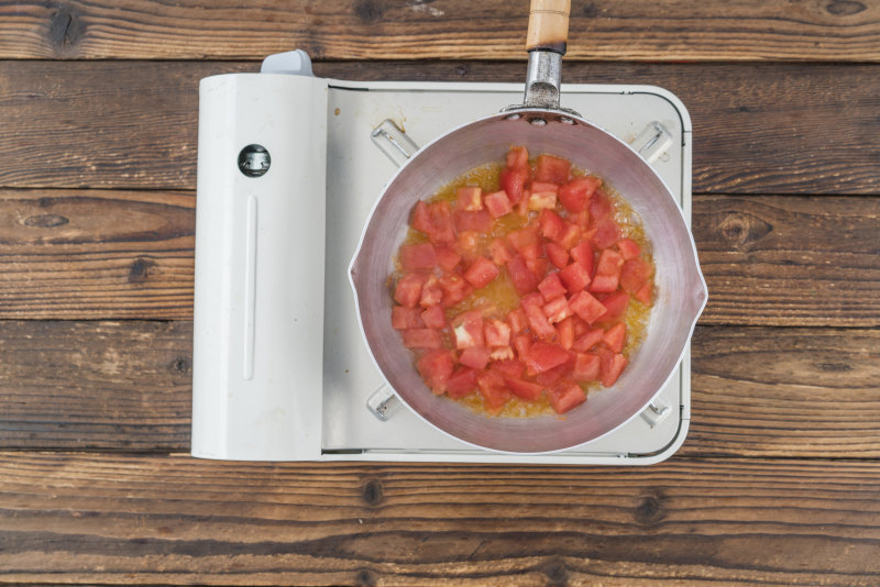 Steps to Make Tomato Fish Soup