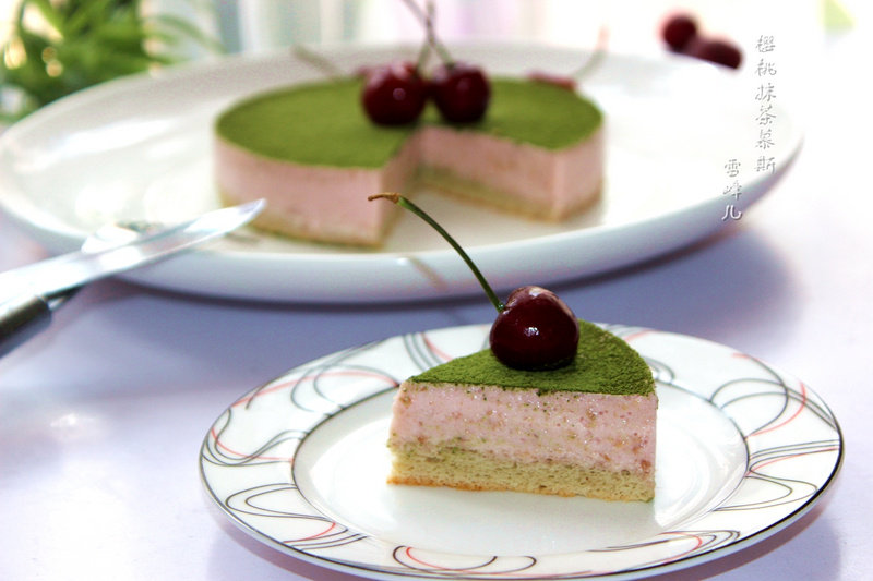 Step-by-step Cherry Matcha Mousse