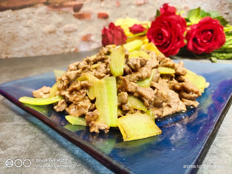 Stir-Fried Beef with Asparagus