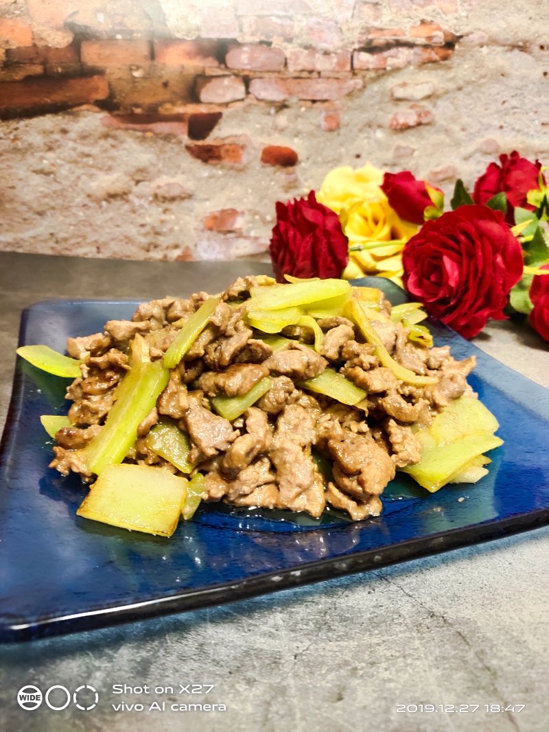 Stir-Fried Beef with Asparagus