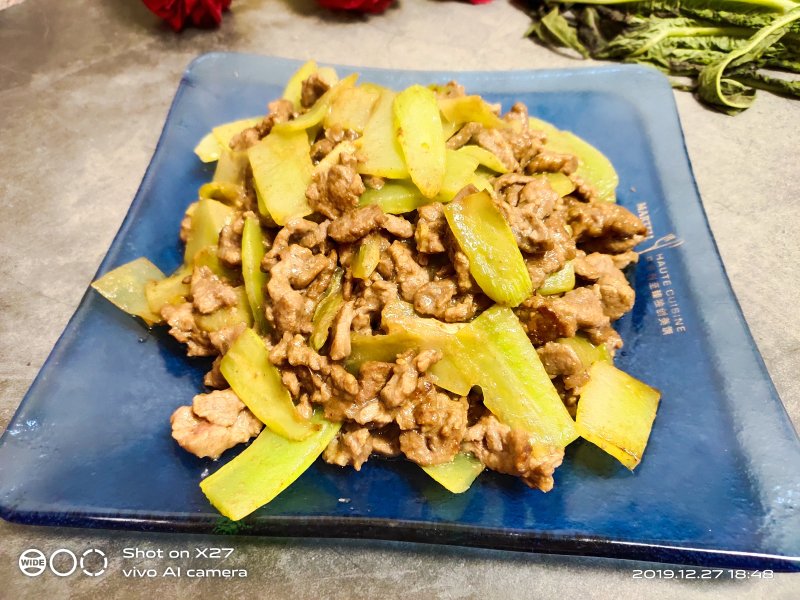 Stir-Fried Beef with Asparagus