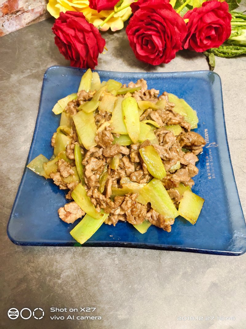 Stir-Fried Beef with Asparagus