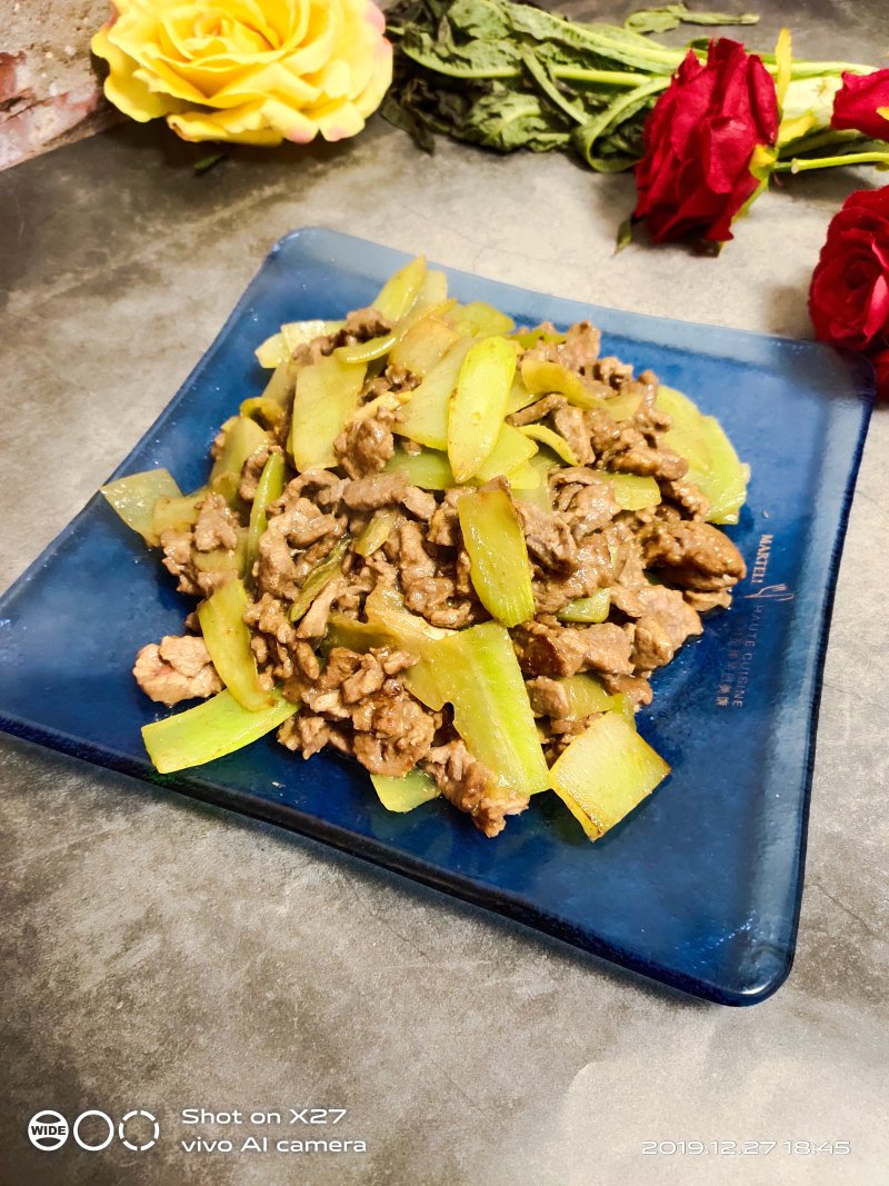 Stir-Fried Beef with Asparagus