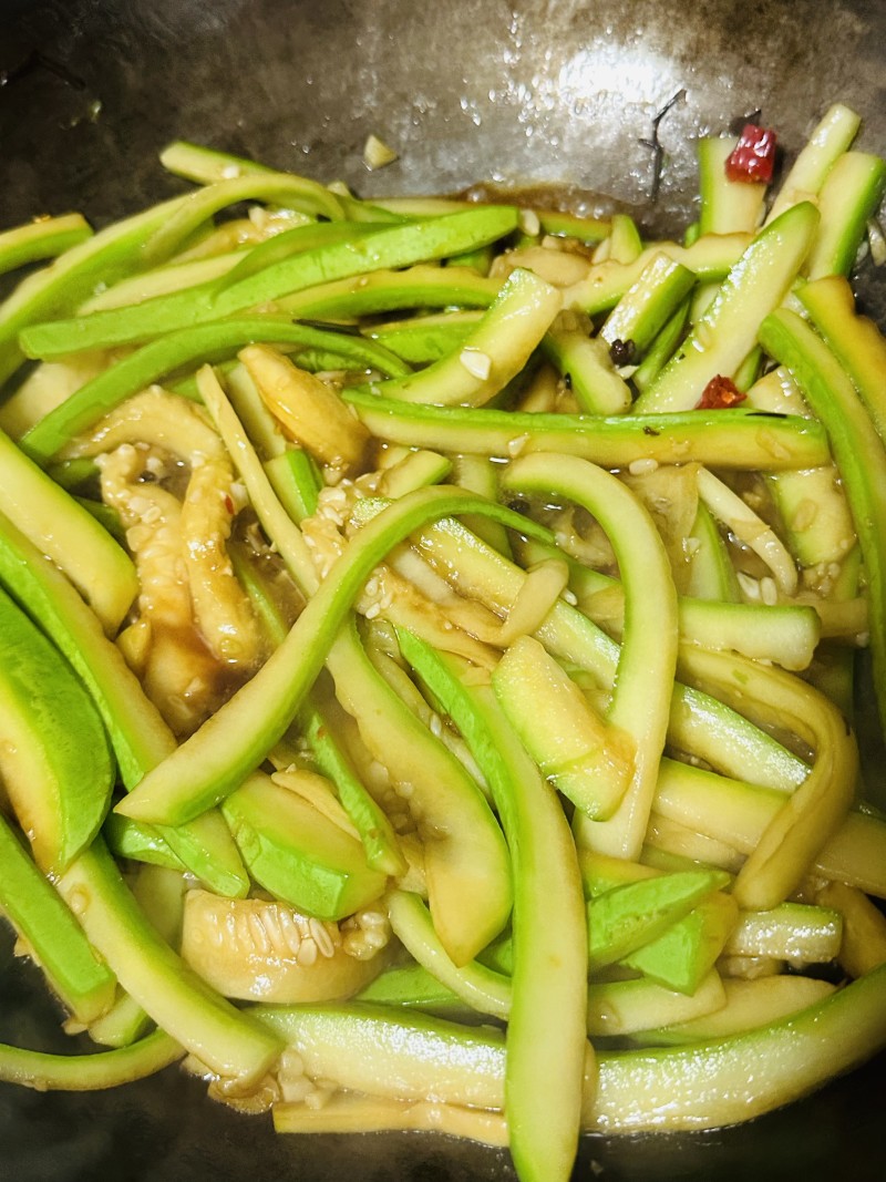 Steps for Stir-fried Zucchini