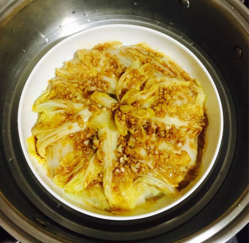 Step-by-Step Instructions for Steamed Cabbage with Garlic and Vermicelli