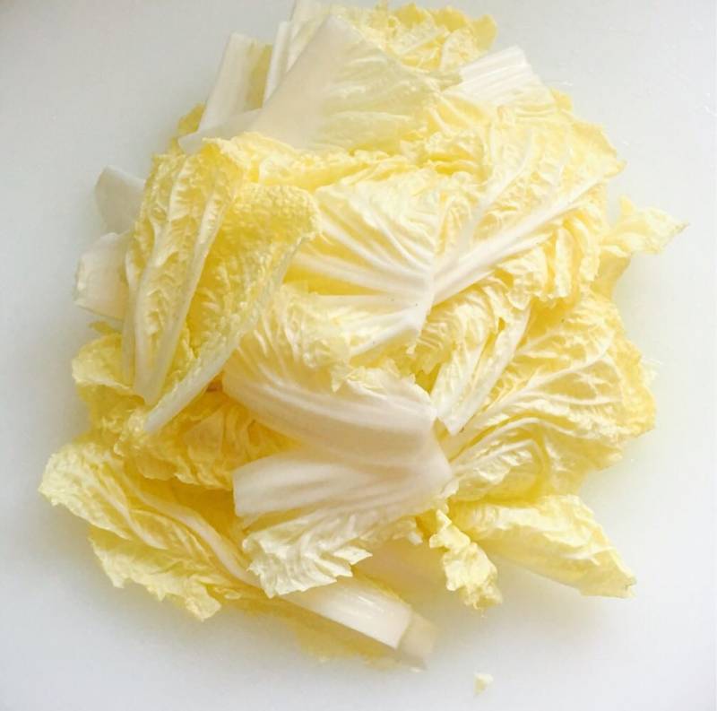 Step-by-Step Instructions for Steamed Cabbage with Garlic and Vermicelli