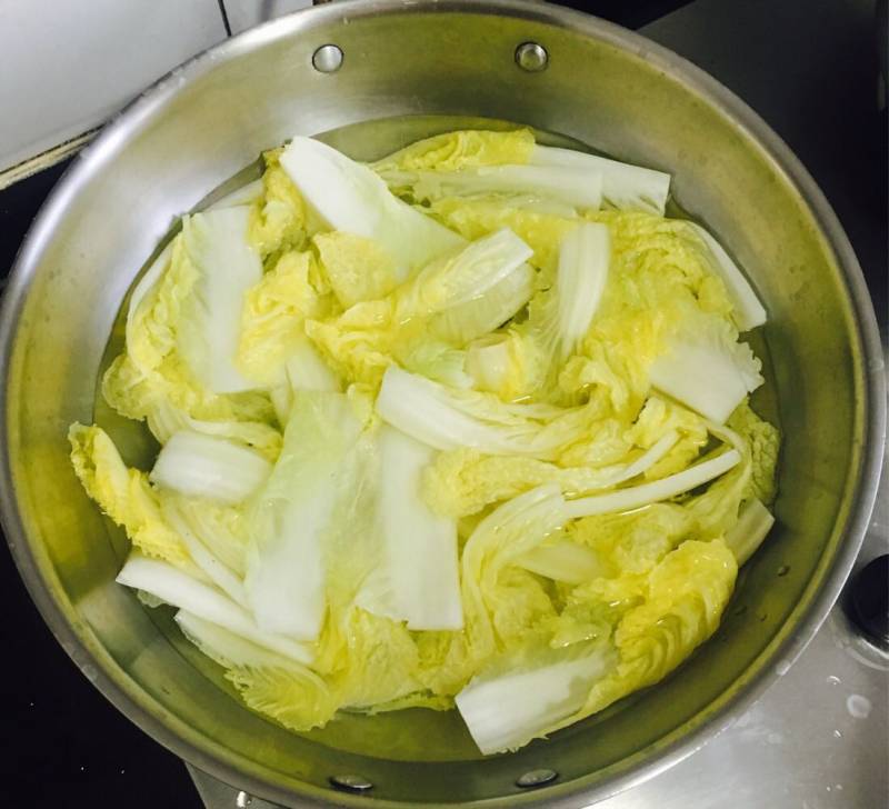 Step-by-Step Instructions for Steamed Cabbage with Garlic and Vermicelli