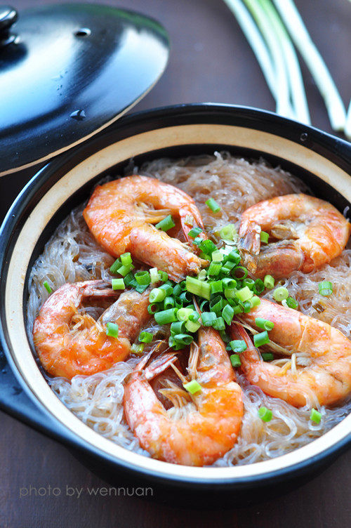 Shrimp and Vermicelli Clay Pot