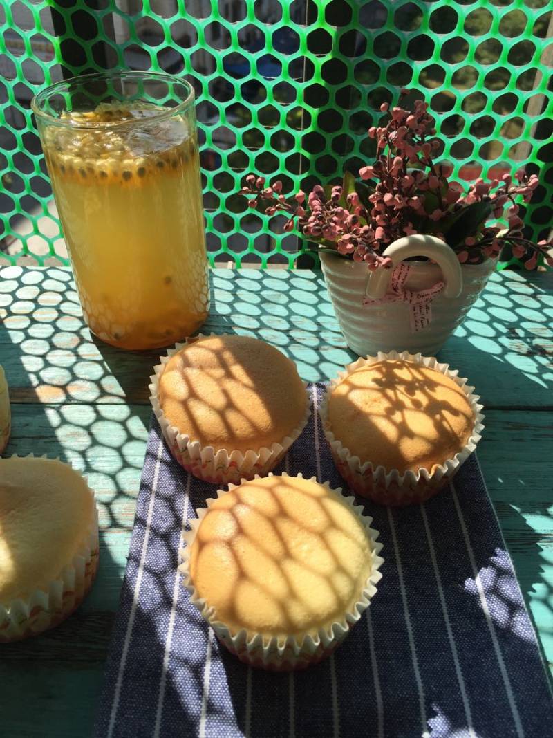 Steps to Make Passion Fruit Cupcakes