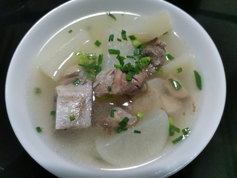 Braised Radish with Dragon Bones