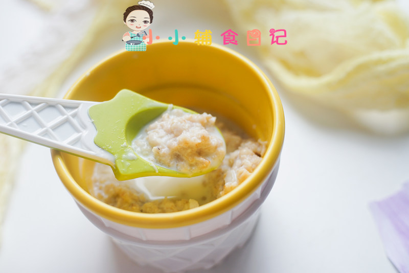 Cauliflower and Pork Floss Oatmeal for Babies Over 10 Months Old