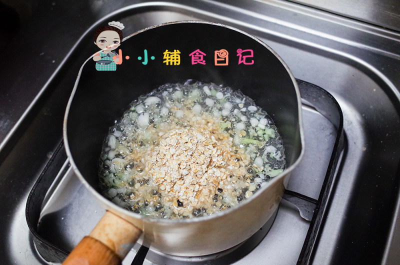 Steps for Cooking Cauliflower and Pork Floss Oatmeal for Babies Over 10 Months Old