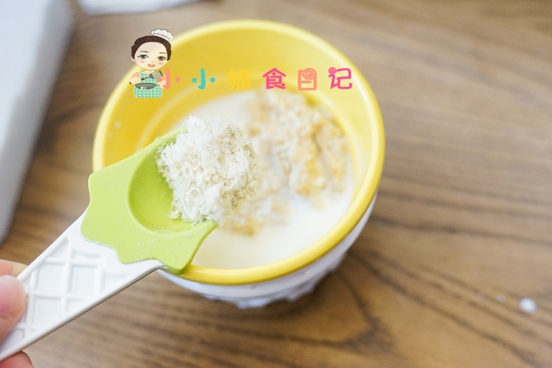 Steps for Cooking Cauliflower and Pork Floss Oatmeal for Babies Over 10 Months Old