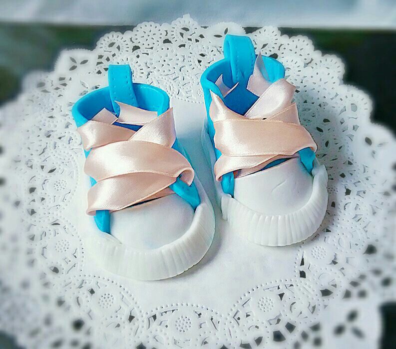 Fondant Baby Shoes