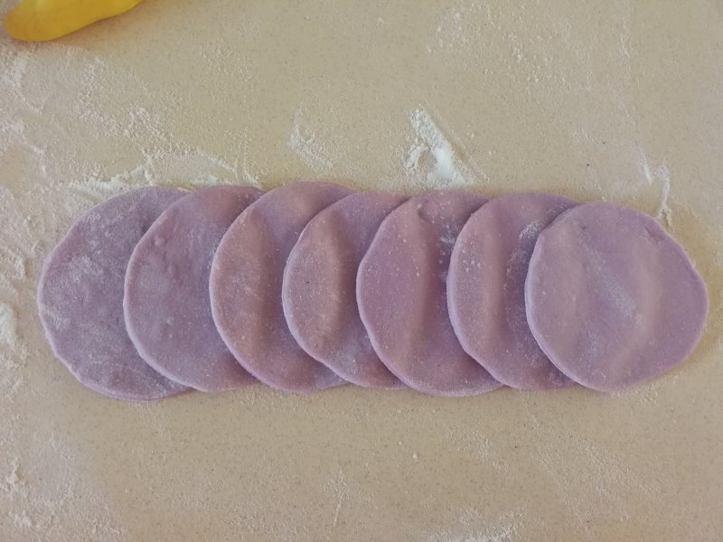 Fancy Pasta: Purple Sweet Potato Rose Making Steps