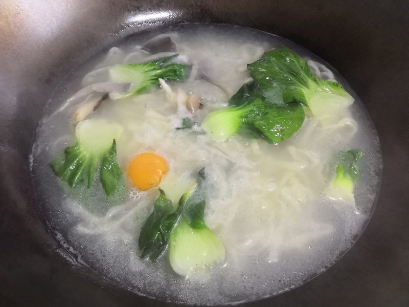 Steps for Braised Bean Noodles with Cabbage and Egg