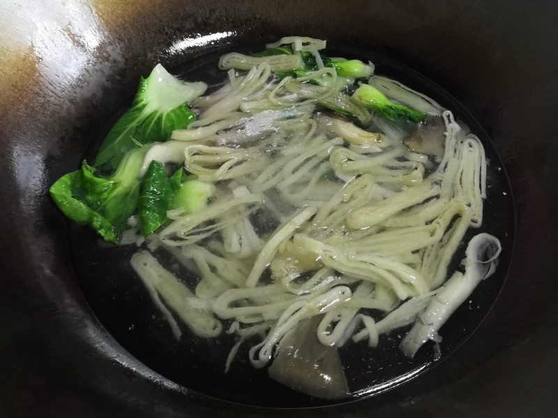 Steps for Braised Bean Noodles with Cabbage and Egg