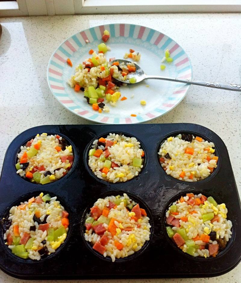 Steps for Making Colorful Baked Fried Rice