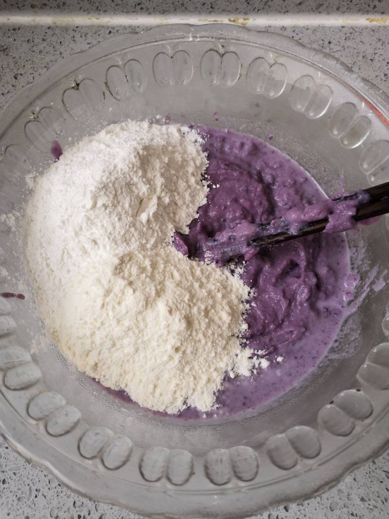 Steps for Making Purple Sweet Potato Red Bean Cake