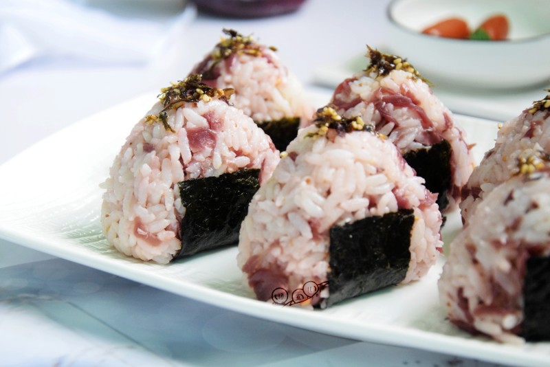 Red Cabbage and Pork Floss Rice Balls