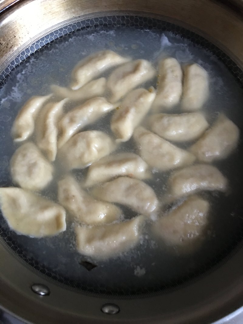 Steps for making Huixiang Chicken Egg Dumplings