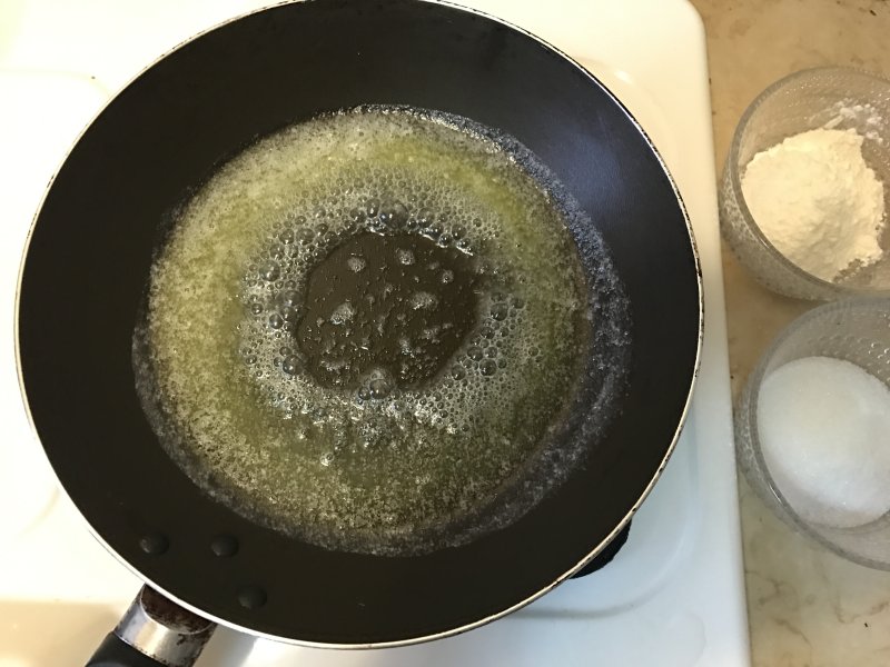 Cinnamon Apple Sweet Pizza Making Steps