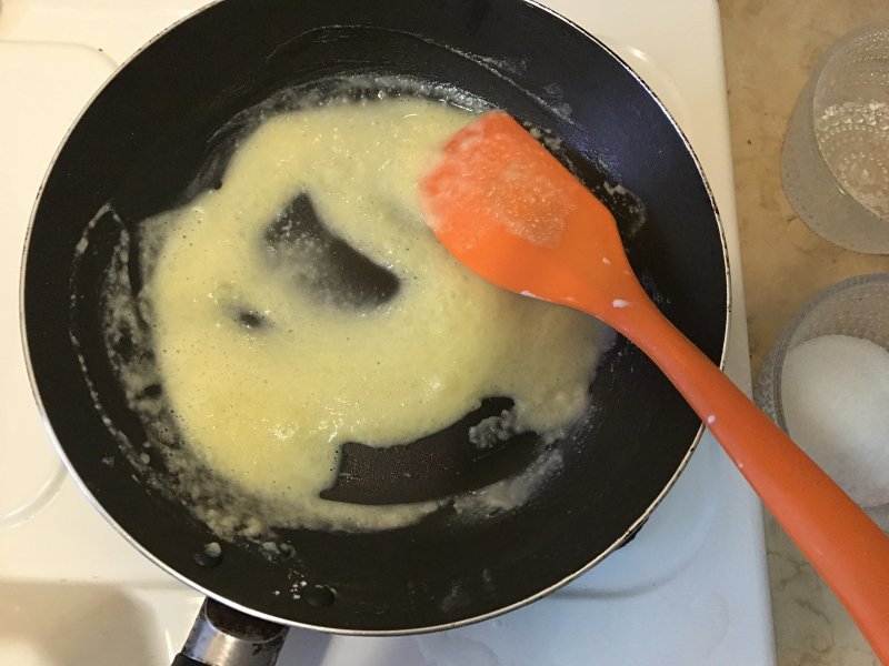 Cinnamon Apple Sweet Pizza Making Steps