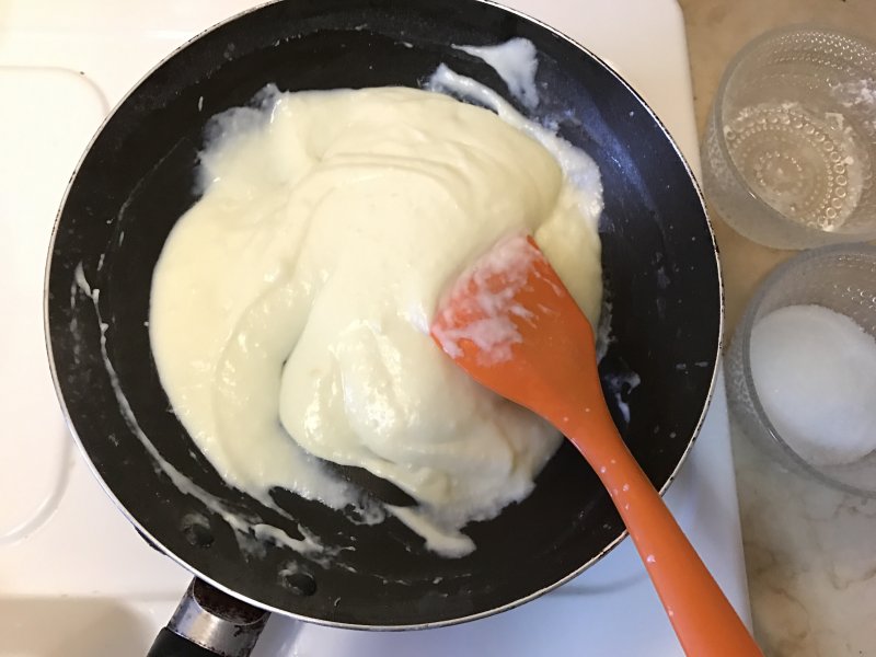 Cinnamon Apple Sweet Pizza Making Steps