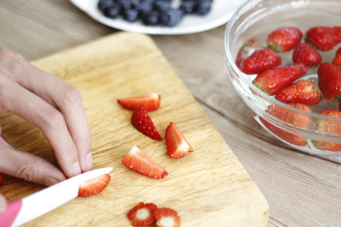 Steps for Making New Zealand Fried Yogurt Ice Cream