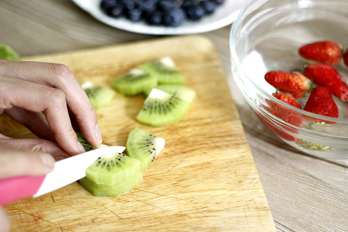 Steps for Making New Zealand Fried Yogurt Ice Cream