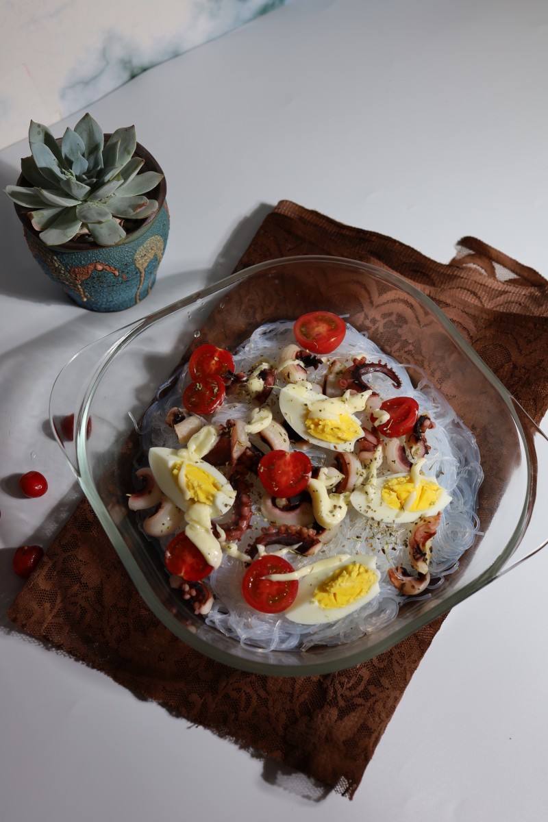 Seafood and Fruit Glass Noodle Salad