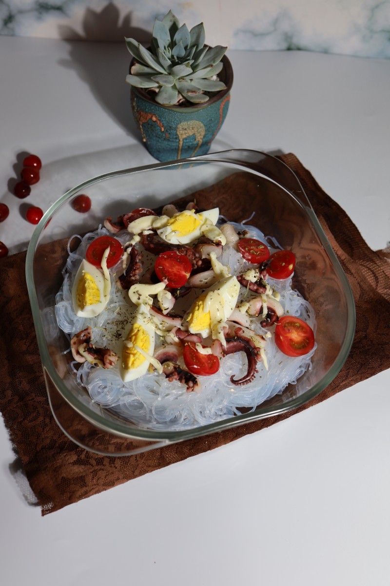 Seafood and Fruit Glass Noodle Salad