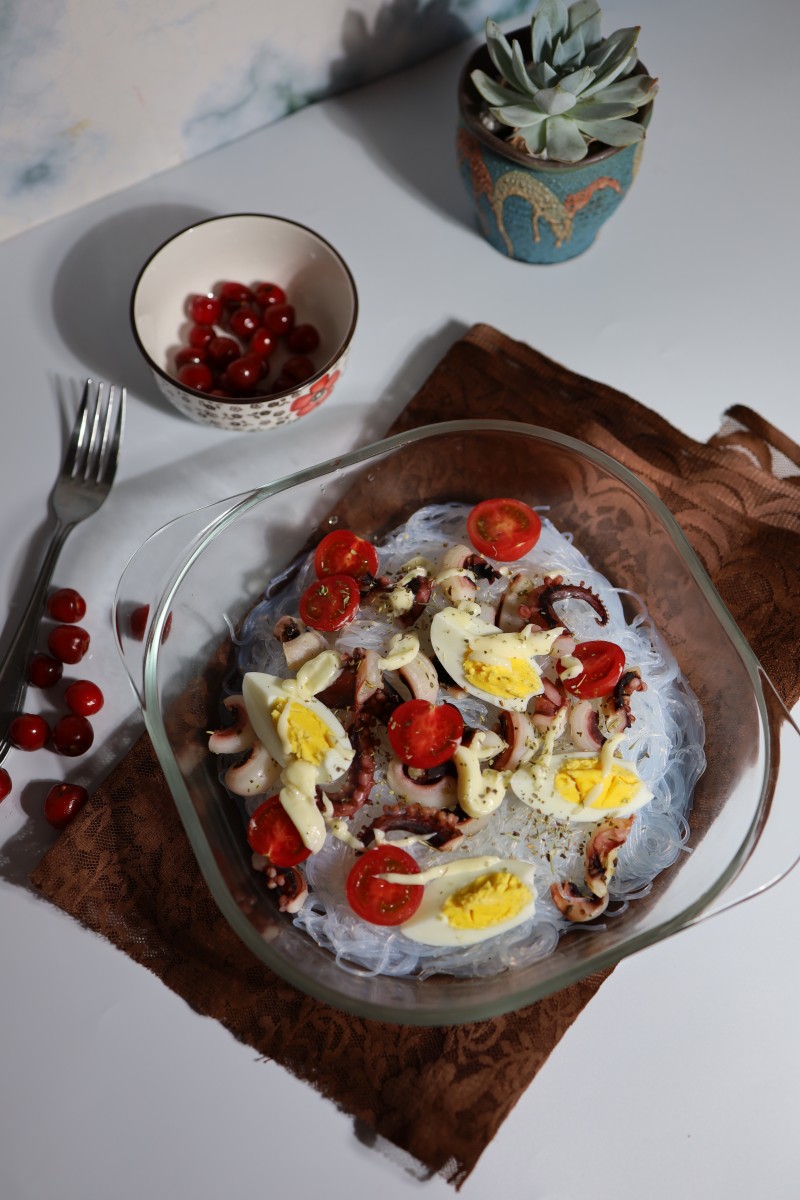 Seafood and Fruit Glass Noodle Salad