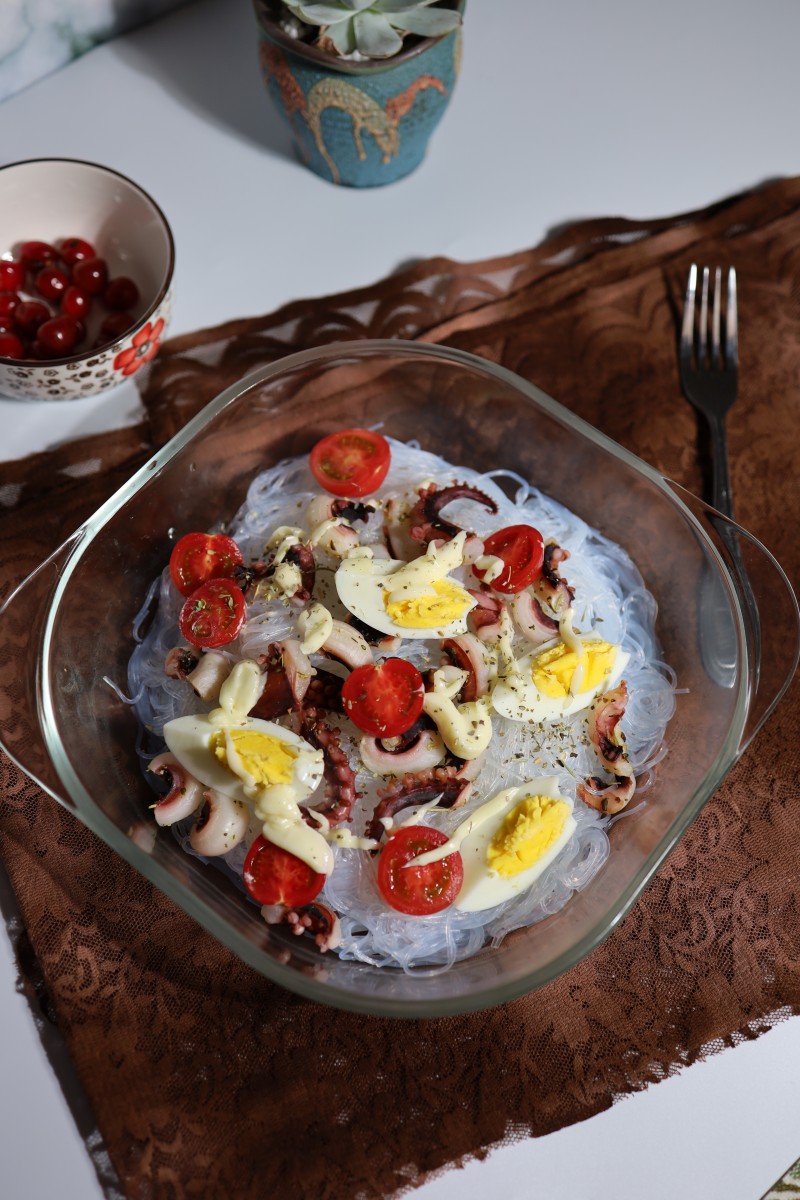 Seafood and Fruit Glass Noodle Salad