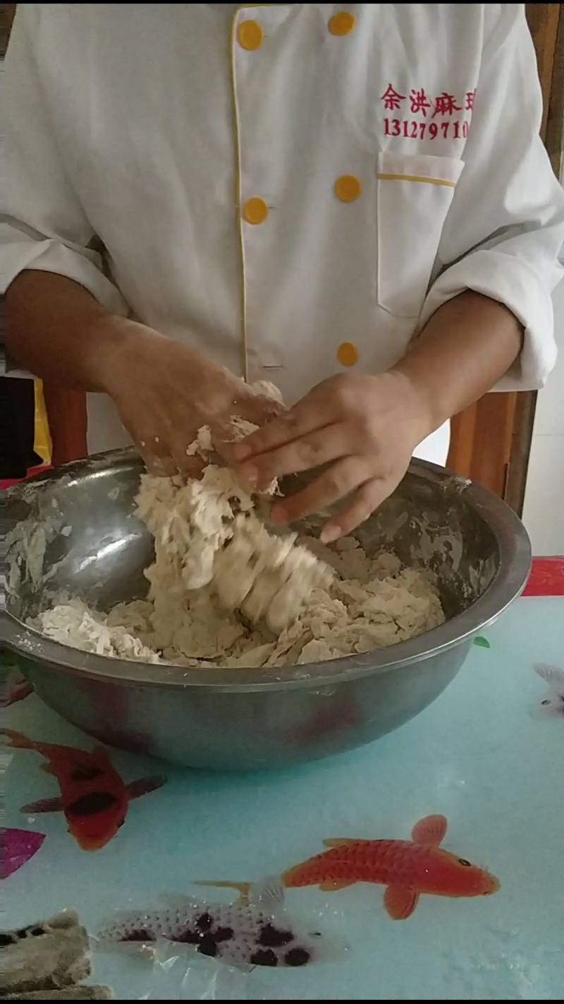 Steps for Making Milk-flavored Crispy Fried Dough Sticks