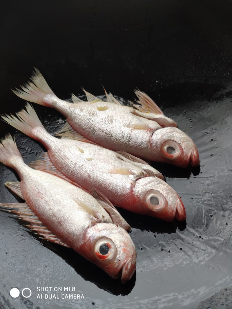 Steps to Make Red-Eye Fish Soup