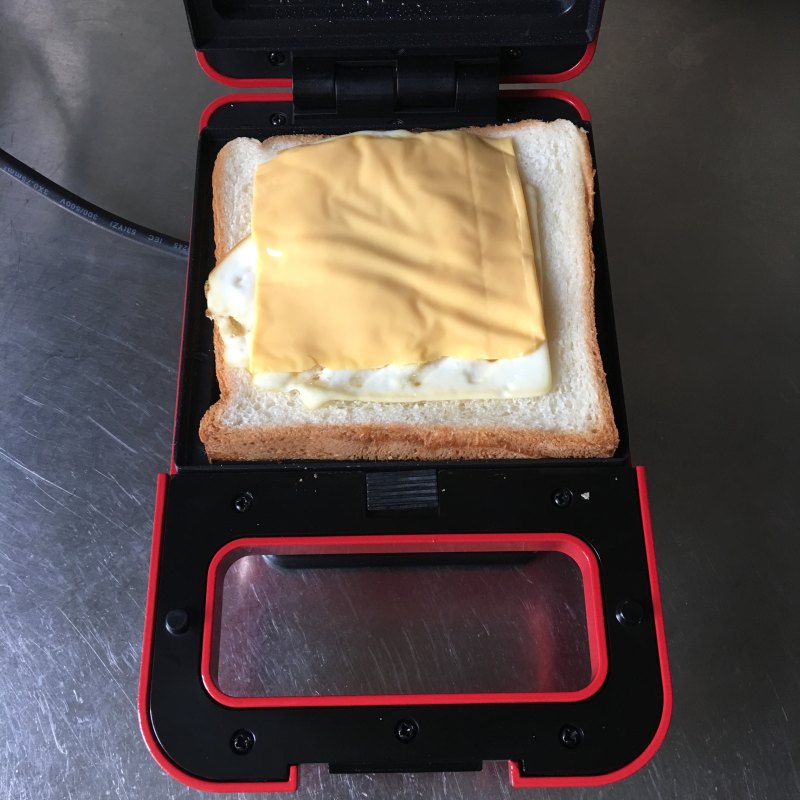 Step-by-Step Guide to Making Egg and Cheese Sandwich