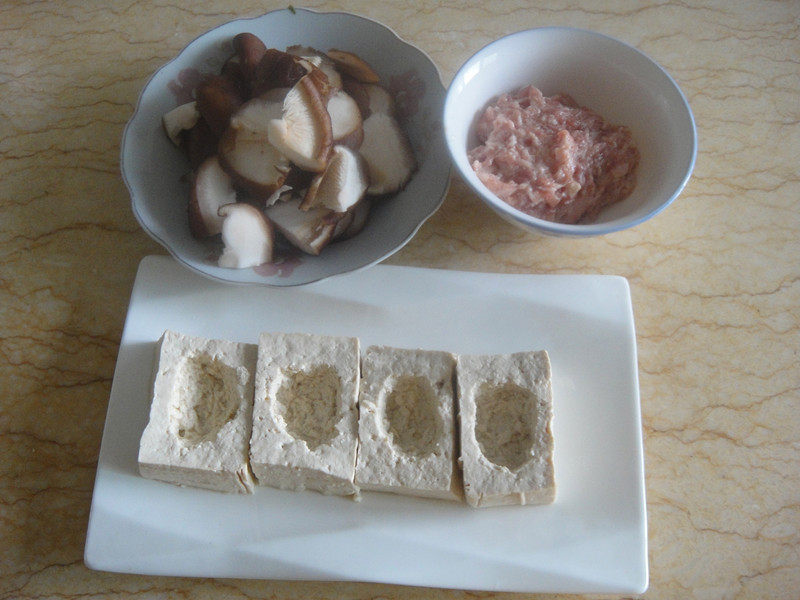 Steps for Cooking Shiitake Mushroom and Tofu Stuffed Pork