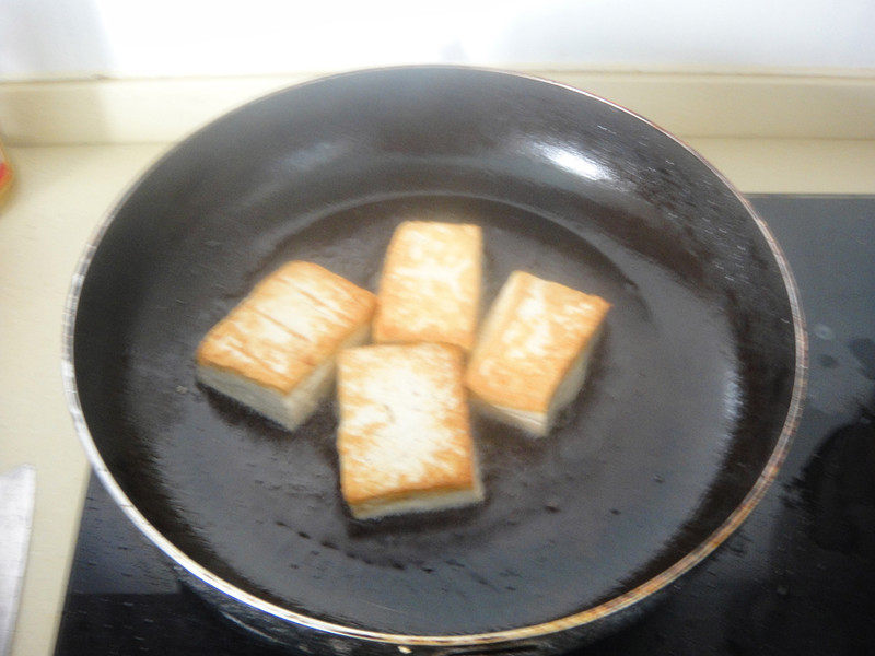 Steps for Cooking Shiitake Mushroom and Tofu Stuffed Pork