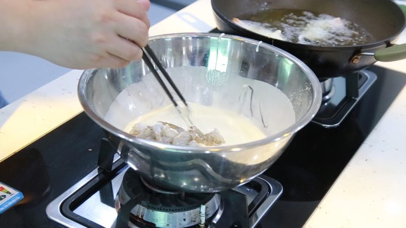 Steps for making Creative Wasabi Tempura (Fried Shrimp)