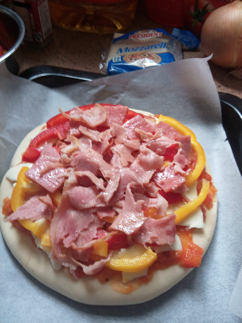 Bacon Ham and Cheese Pizza Cooking Steps