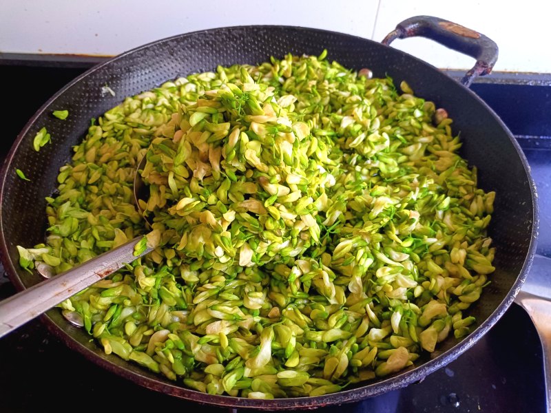 Steps for Making Huaihua Water Dumplings