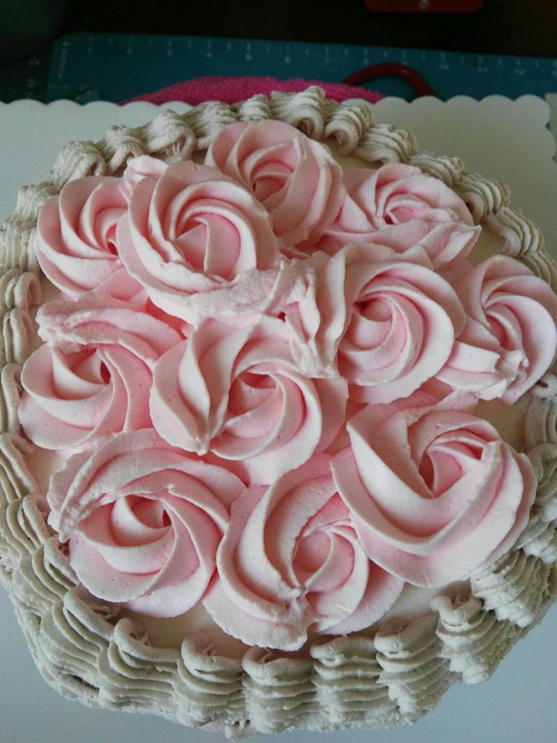 Steps to Make Flower Basket Cake