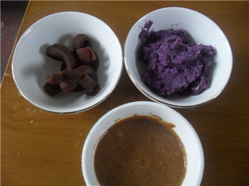 Steps for Making Five-Color Glutinous Rice Balls